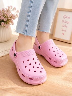 Sz 9 Pretty Pink Cloud Comfort Clogs